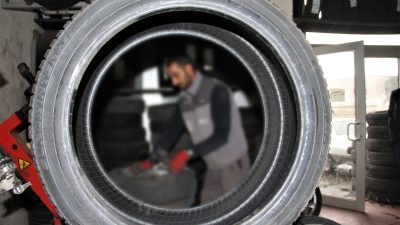 Ticari araçlarda uygulanan kış lastiği zorunluluğu bugün başladı. 4 ay