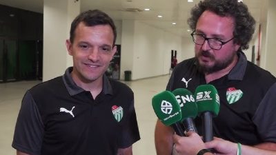 Bursaspor sosyal medya hesabından yaptığı açıklamada Teknik Direktör Batalla ile