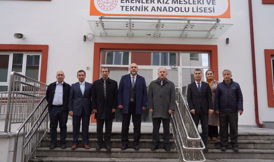 Belediye Başkanı Bekir Aydın, Orhangazi Kaymakamı Zafer Karamehmetoğlu ve İlçe