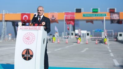Ulaştırma ve Altyapı Bakanı Abdülkadir Uraloğlu, TEKNOSAB Kavşağı açılışını gerçekleştirdi.