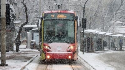 2025 yılına açık hava ile giren İstanbul'da kar bekleniyor. Uzmanlar,
