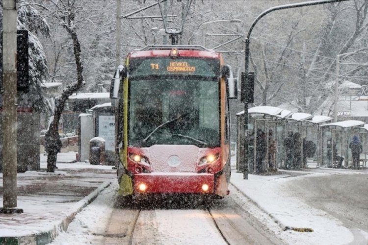 2025 yılına açık hava ile giren İstanbul'da kar bekleniyor. Uzmanlar,