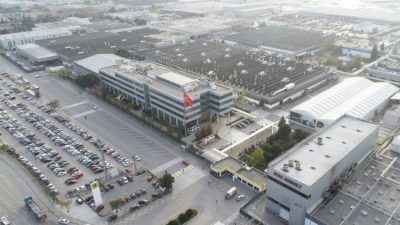 Bursa sanayi şehri olmanın yanı sıra Türkiye ekonomisine de katkıda