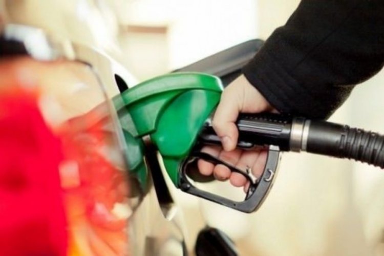 Motorinin litre fiyatına 98 kuruş zam geldi. Zamlı fiyatlar bu