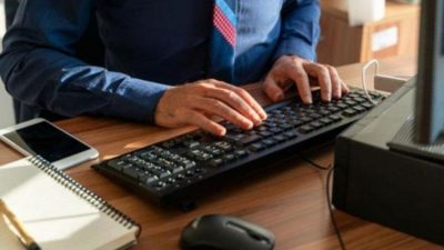 Memurlardan bu yıl 10,25-41,80 lira, sözleşmeli personelden 12,47-49,97 lira öğle