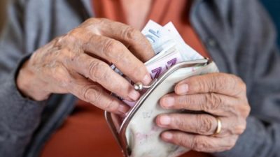 2000 yılı öncesi yönetmeliğe göre Bağ-Kur'lu olan vatandaşlar mağduriyet yaşıyor.