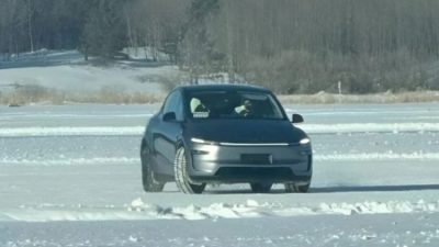 Merakla beklenen Tesla Model Y Juniper 'in casus fotoğrafları ortaya