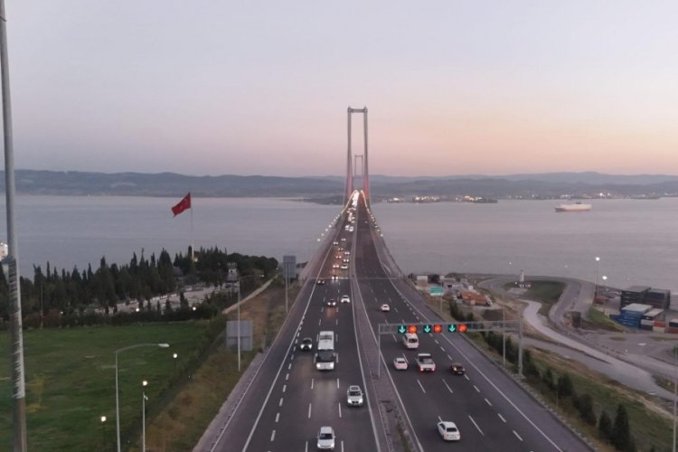 Otoyol ve köprü geçiş ücretlerinde fiyat artışına gidildi. Yapılan yeni