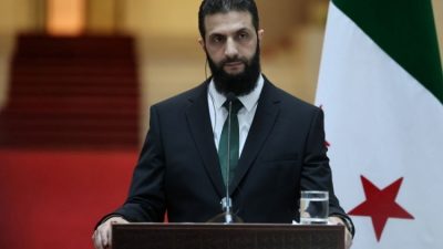 Suriye'deki yeni yönetimin lideri Ahmed Şara, rejimin devrilmesiyle ülkeye dönüşlerin