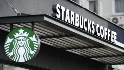 Starbucks kafe ve tuvaletleri artık herhangi bir ürün almadan kullanılamayacak.