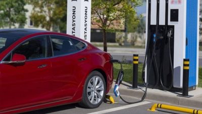 Türkiye genelinde elektrikli araç sayısı 168 bine, şarj soket sayısı