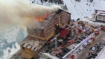 Sosyal medya uygulaması TikTok'ta bir kadın Bolu'daki otel yangınında hayatını