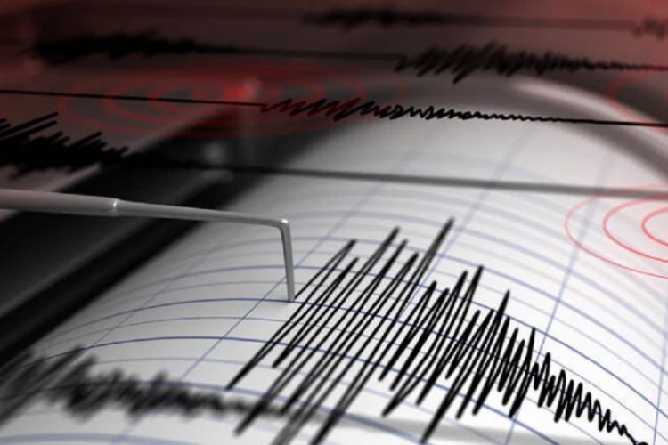 Bursa'da saat 13.45 sıralarında 4 büyüklüğünde deprem meydana geldi. Bursa