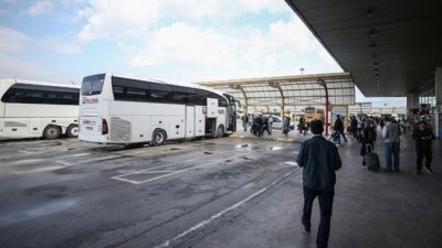 Bursa'da şehirlerarası otobüs biletleri zamlandı. Yayınlanan listeye göre Kocaeli-Bursa hattı