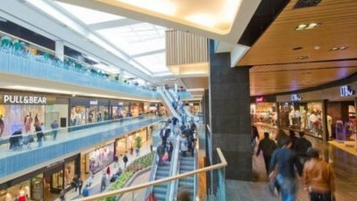 Türkiye'nin en büyük 4. AVM'si olan Marmara Forum, 250 milyon