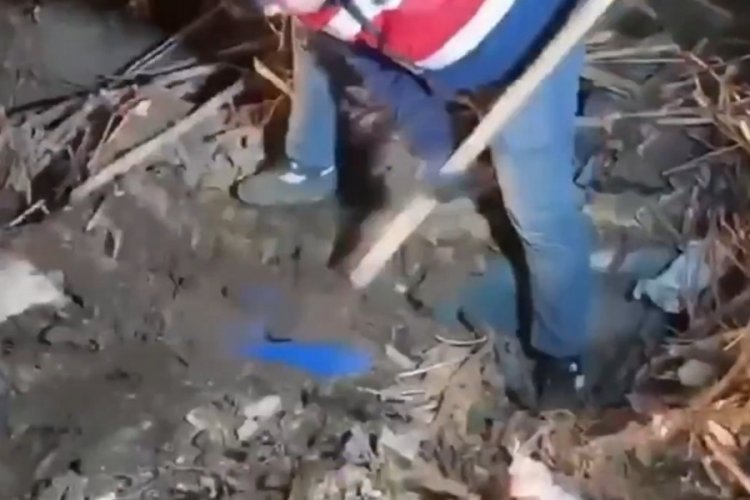 Şırnak'ta düzenlenen NARKOKAPAN-11 operasyonunda 375 litre sıvı metamfetamin ele geçirildi.