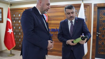Yıldırım Belediye Başkanı Oktay Yılmaz, Orhangazi’yi ziyaret ederek, Belediye Başkanı