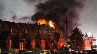 ABD'nin Philadelphia şehrinde hasta bir çocuğu taşıdığı öğrenilen ambulans uçak,