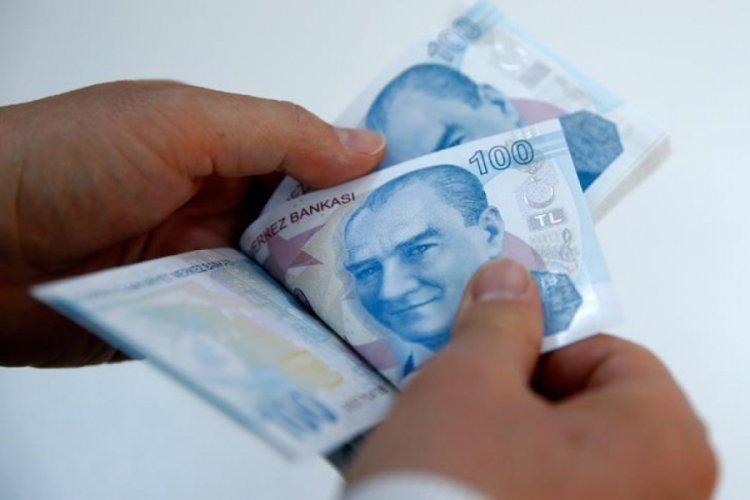 Merkez Bankası'nın faizleri düşürmeye başlamasının ardından vatandaşların gözü kulağı ihtiyaç,