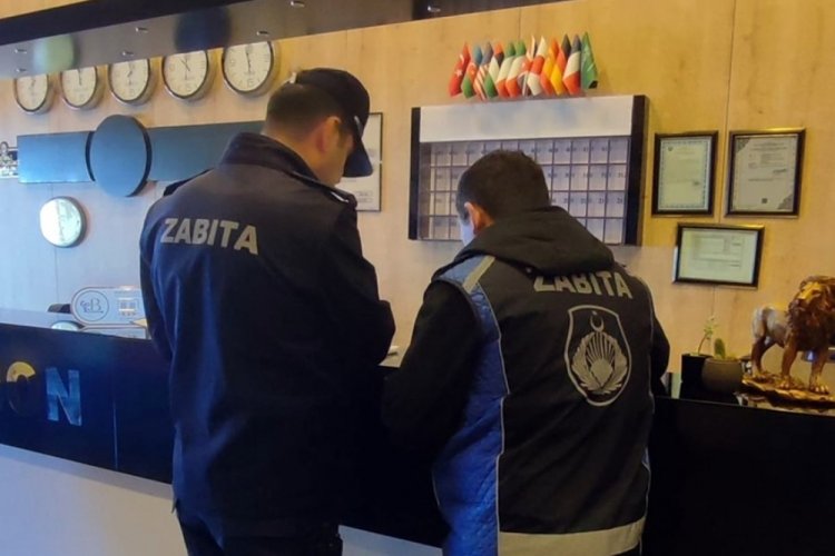 Mudanya Belediyesi'nin ilçedeki otellere yönelik denetimleri sürüyor. Ekipler denetimde deprem,