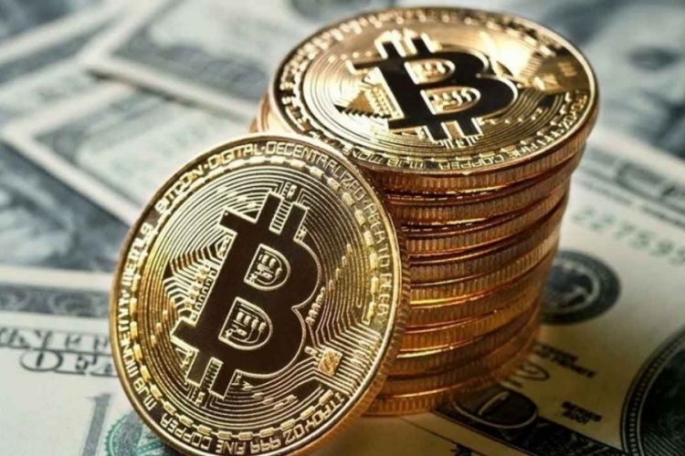 Bitcoin, pazartesi sabahı Asya'da yüzde 4'ten fazla düştü ve yaklaşık