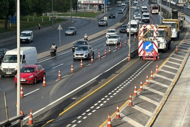 Kara yollarının yapım, bakım ve onarım çalışmaları sürdürülen kesimlerinde yavaş