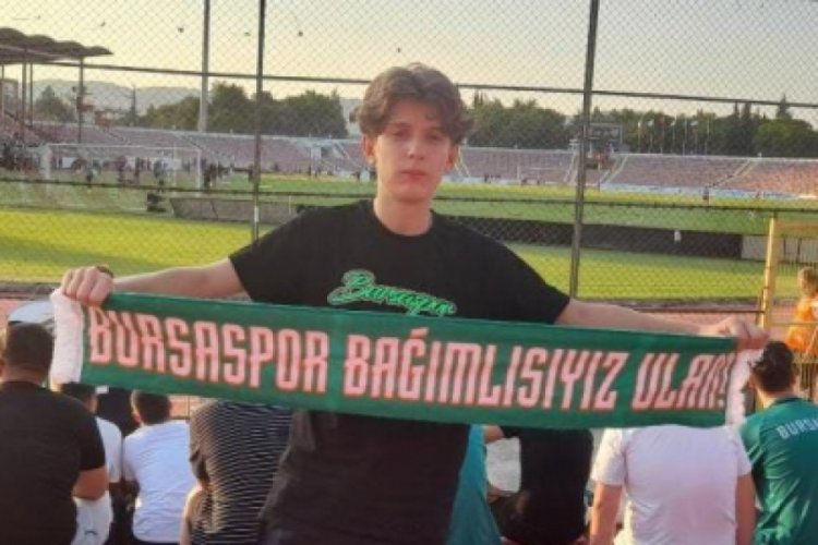 Bursa'da, halı saha maçından çıkıp otobüs durağına yürüyen Hasan Ceyhun