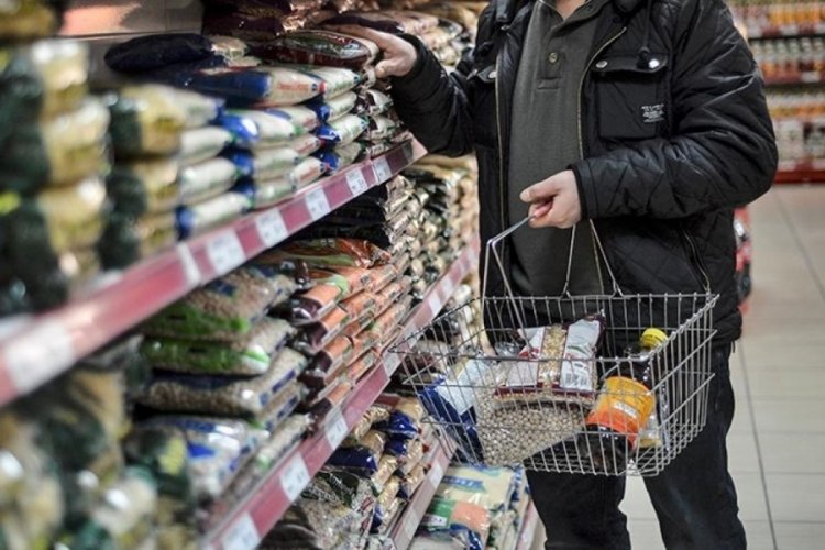 Enflasyon, ocak ayında yüzde 5,03 oranında artış gösterirken, yıllık enflasyon
