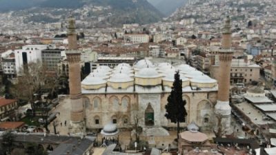 Bursa'da evlerin çatısının beyaz olarak kullanılmasının nedeni dikkat çekti. Yüzyıllardır