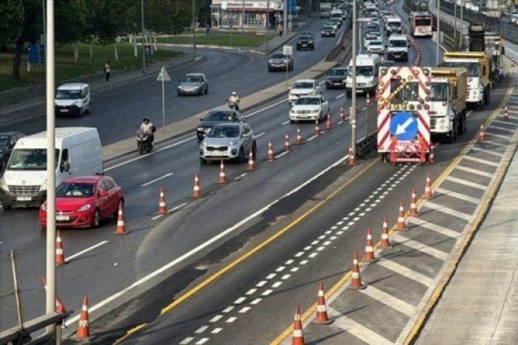 Kara yollarının yapım, bakım ve onarım çalışmaları sürdürülen kesimlerinde yavaş