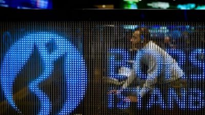 Borsa İstanbul'da BIST 100 endeksi, güne yüzde 0,15 yükselişle 9.821,60