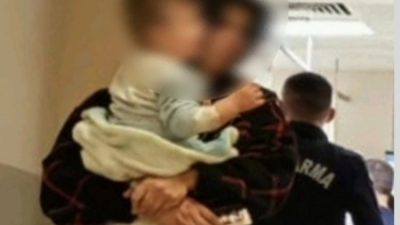 Bursa'nın İnegöl ilçesinde meydana gelen olayda, üzerine kaynar çaydanlık dökülen