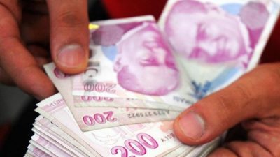 16.5 milyon emekliyi ilgilendiren bayram ikramiyesine yönelik çalışmaların başlatılması bekleniyor.