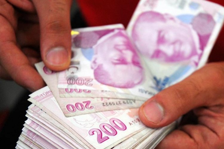 16.5 milyon emekliyi ilgilendiren bayram ikramiyesine yönelik çalışmaların başlatılması bekleniyor.