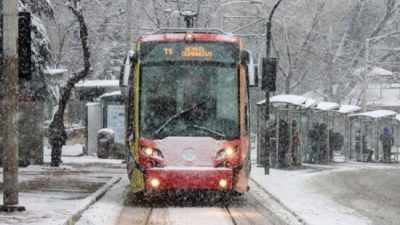 Bursa, kısa süre önce etkili olan kar yağışının ardından tekrar