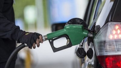 Brent petrol ve döviz kurundaki dalgalanmalar ile vergi artışları akaryakıt