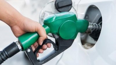 Akaryakıt ürünlerinden motorine litre başında 1.43 lira indirim bekleniyor.