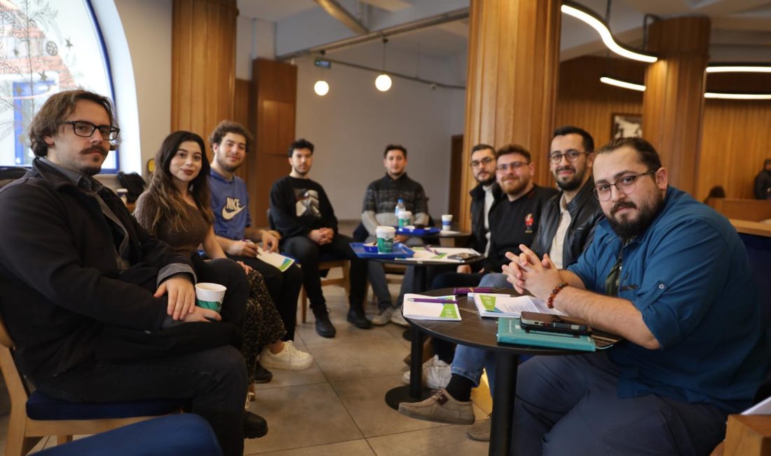 Bursa Büyükşehir Belediyesi, gençlerin karar alma sürecine daha aktif katılım