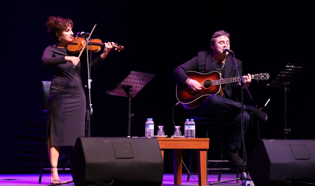 Bursa Büyükşehir Belediyesi tarafından ‘Uludağ’ın Eteğinde Konserler’ adıyla düzenlenen etkinlikte
