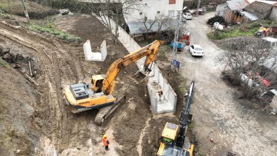Bursa Büyükşehir Belediyesi, 17 ilçedeki yatırım seferberliği kapsamında Gemlik’in Gençali