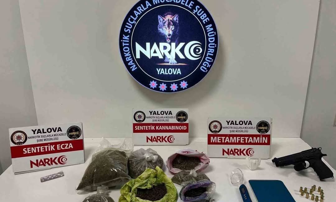 Yalova’da polis tarafından eş zamanlı düzenlenen uyuşturucu operasyonlarında, uyuşturucu maddeler