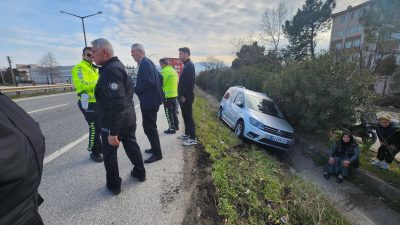 Bursa'nın Orhangazi ilçesinde meydana gelen trafik kazasında, tırın çarptığı hafif