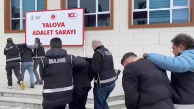 Yalova'da bir kişinin darp edildikten sonra başına silah dayamak suretiyle