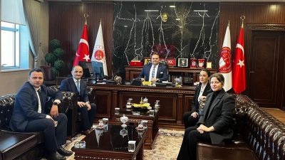 Orhangazi Vergi Dairesi Müdürü Hacı Gönülal Vergi Haftası nedeniyle ilçe