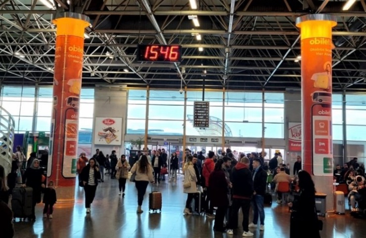 Ramazan Bayramı tatili ile okul ara tatilinin aynı döneme denk