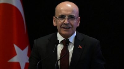 Hazine ve Maliye Bakanı Mehmet Şimşek, "Dezenflasyon sürecini destekleyen maliye