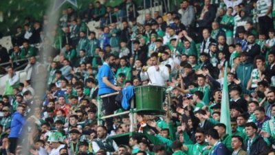 Bursaspor Proje Kurulu Başkanı Enbiya Topal, gelecek sezonun kombine satışlarında
