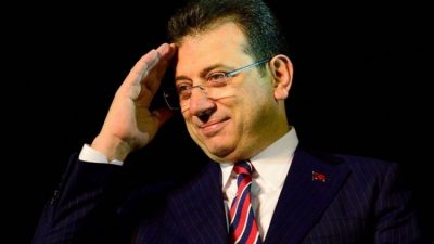 Cumhurbaşkanlığı seçimleri için adaylığını açıklayan İstanbul Büyükşehir Belediye Başkanı Ekrem