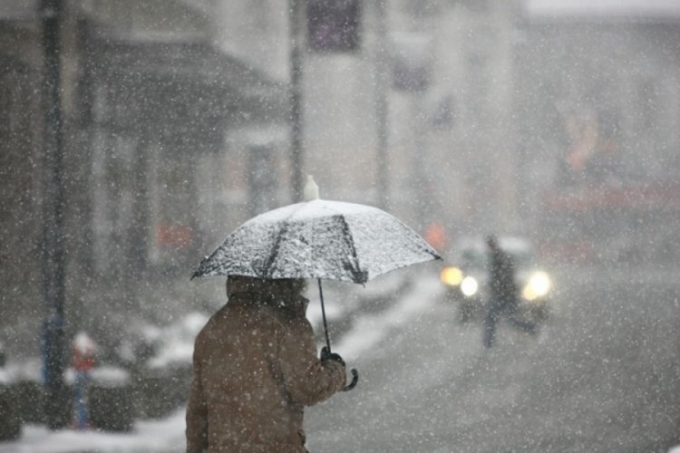 Perşembe gününden itibaren Marmara genelinde şiddetli fırtına ve sağanak öngörülürken,