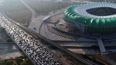 Bursa Osmangazi'de yer alan Atatürk Spor Kompleksi Matlı Stadyumu, Bursaspor'un